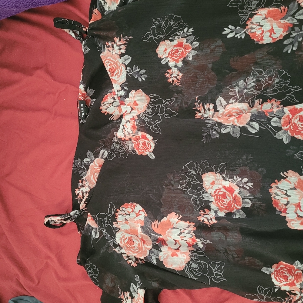 Size 5, black with flowers from Torrid